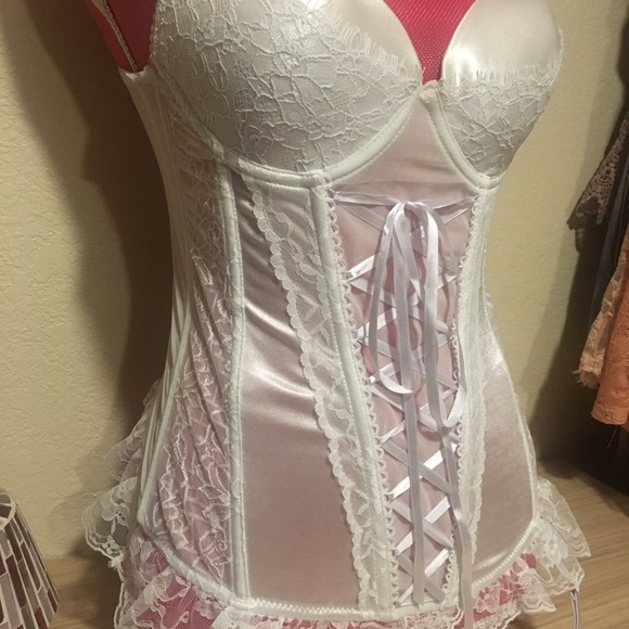 Sold! 🎈Oh la la Cheri | white  corset - Picture 4 of 8
